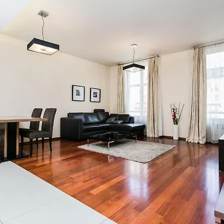 Hamilton Suites - Royal Apartments *